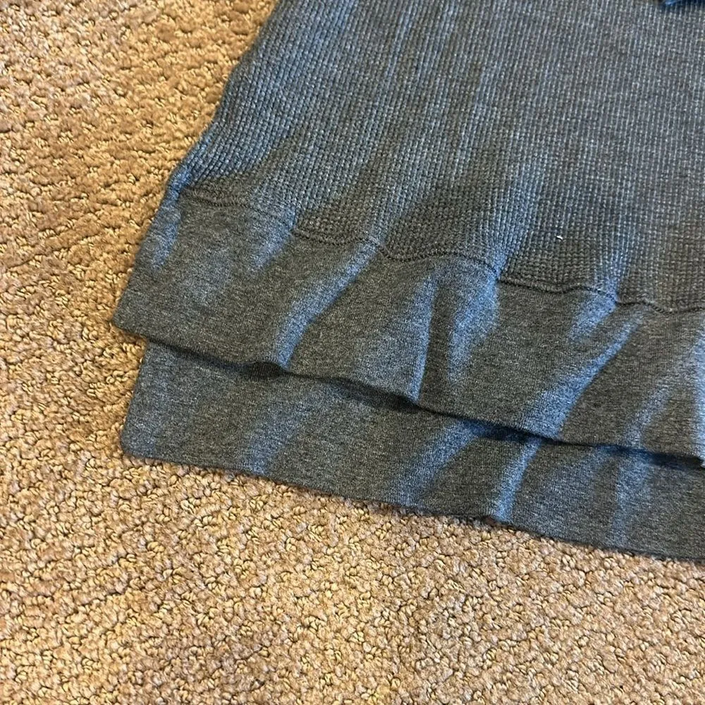 Splendid Women’s Grey Turtleneck Waffle Long Sleeve Top - Image 5