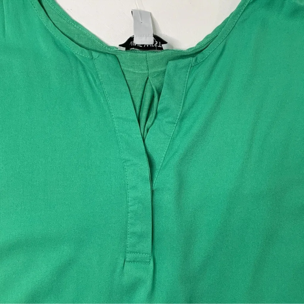 NWT Nine West Women's Top V Neck Cap Sleeve Pullover Top Green Size Small - Image 5
