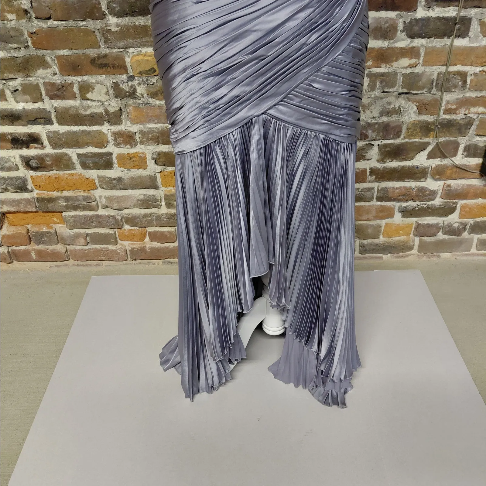 Mac Duggal Formal Evening Gown Womens 14W Gray Satin Wedding Party Prom Dress - Image 7