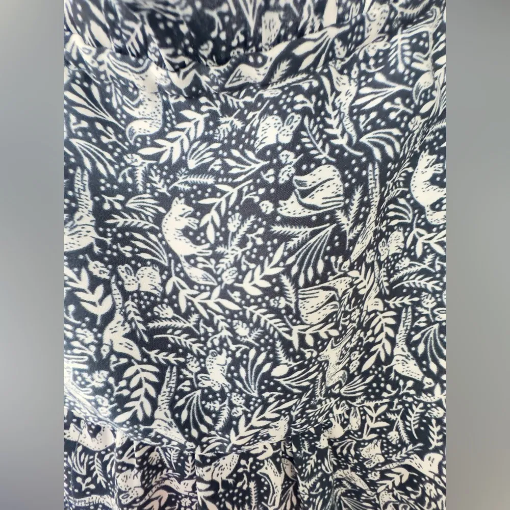 LC Lauren Conrad Button Front Ruffle Blouse with fox and rabbits, size Large - Image 11