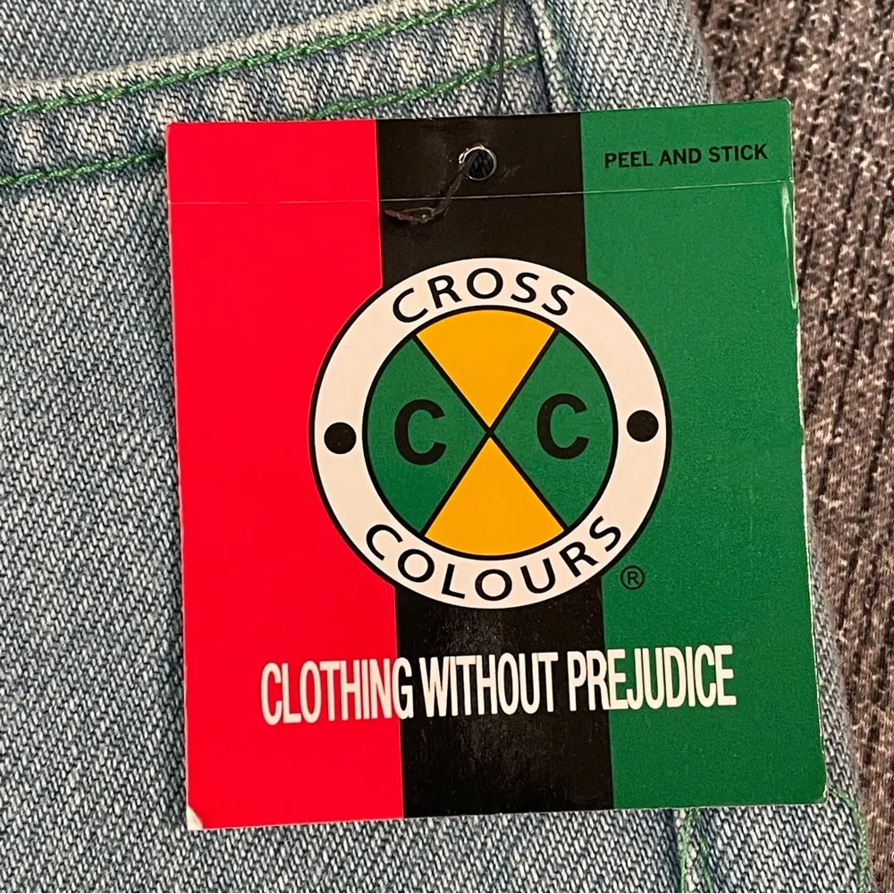 Cross Colours Women’s Cuffed Jean Shorts Blue Size 30 - Image 10