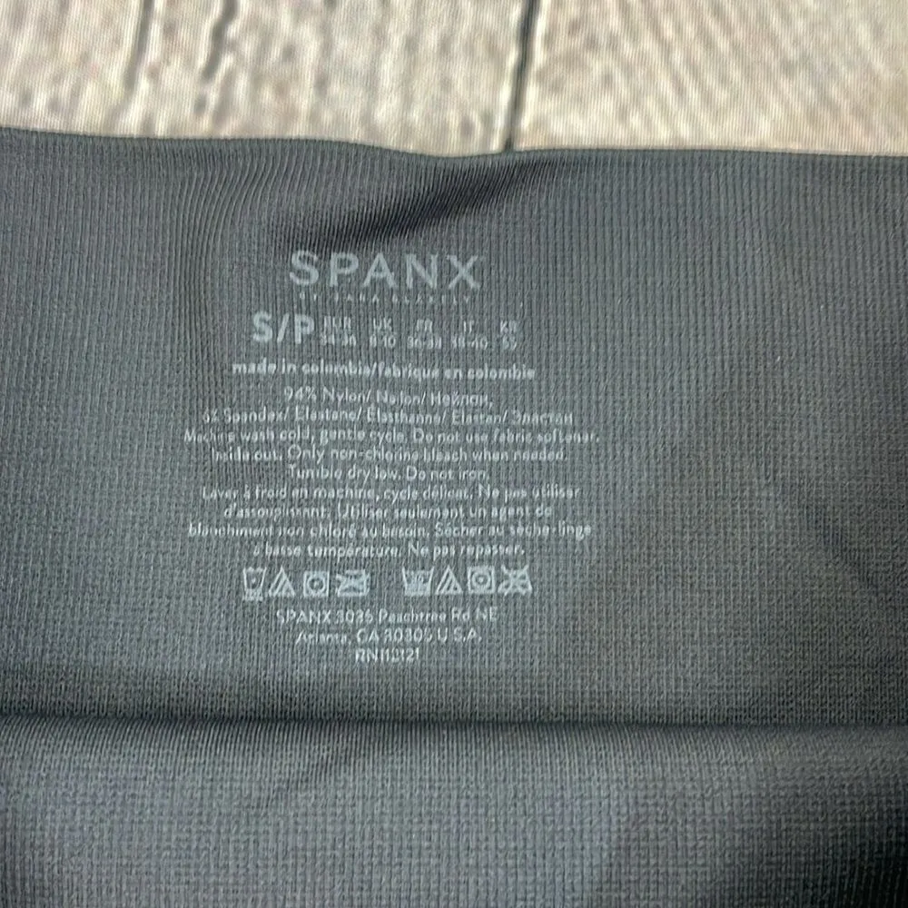 Spanx Bundle Seamless Shaping Leggings and Shorts Cameo size Small - Image 16