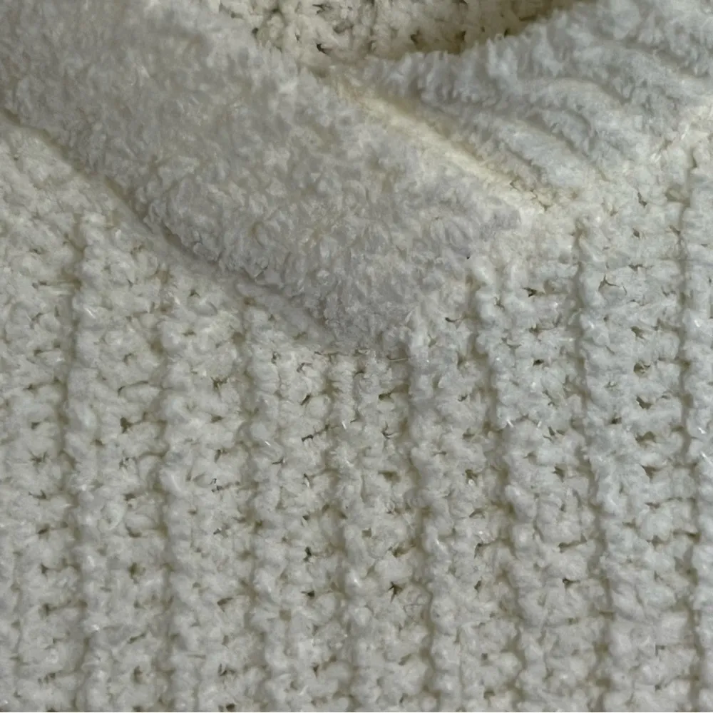 Women’s Warm & Cozy Lifestyle Sweater Soft Lightweight Chunky Size Large V Neck‎ White - Image 6