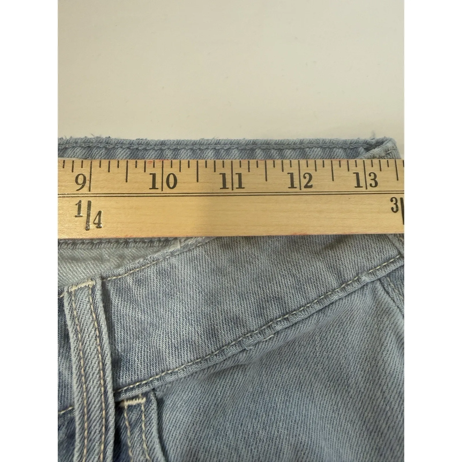 Hollister Women’s Low Rise Baggy Light Wash Jeans Size 0 R Waist 25 Inseam 30 - Image 11