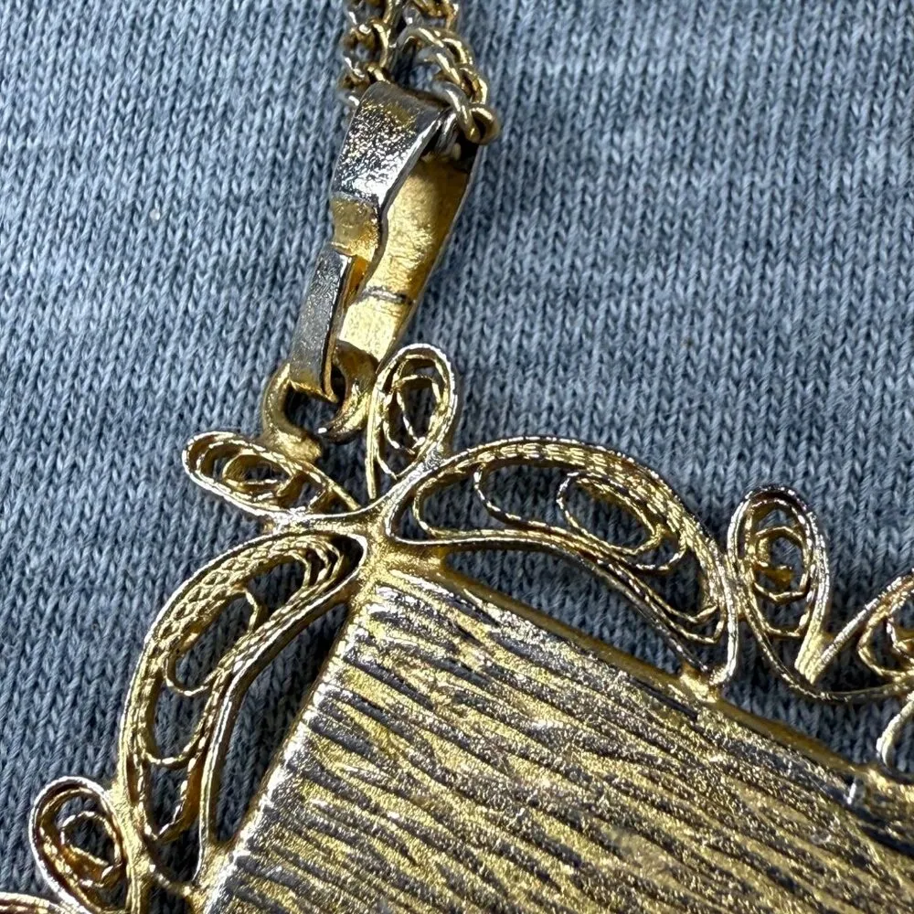 Vintage Gold - Image 12