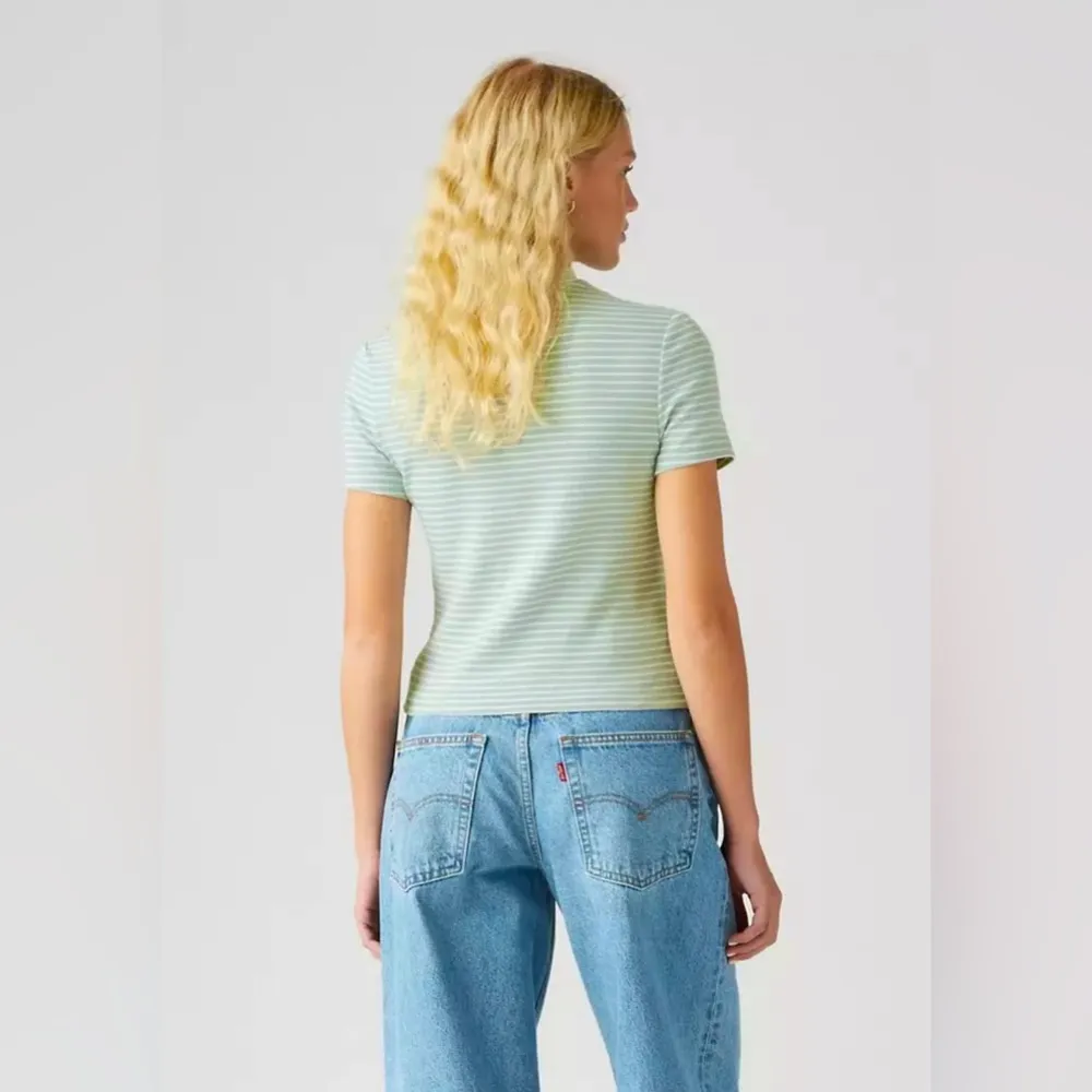 Women’s Levi’s Effortless Short Sleeve Striped Green Women's Top Size XL NWT - Image 2