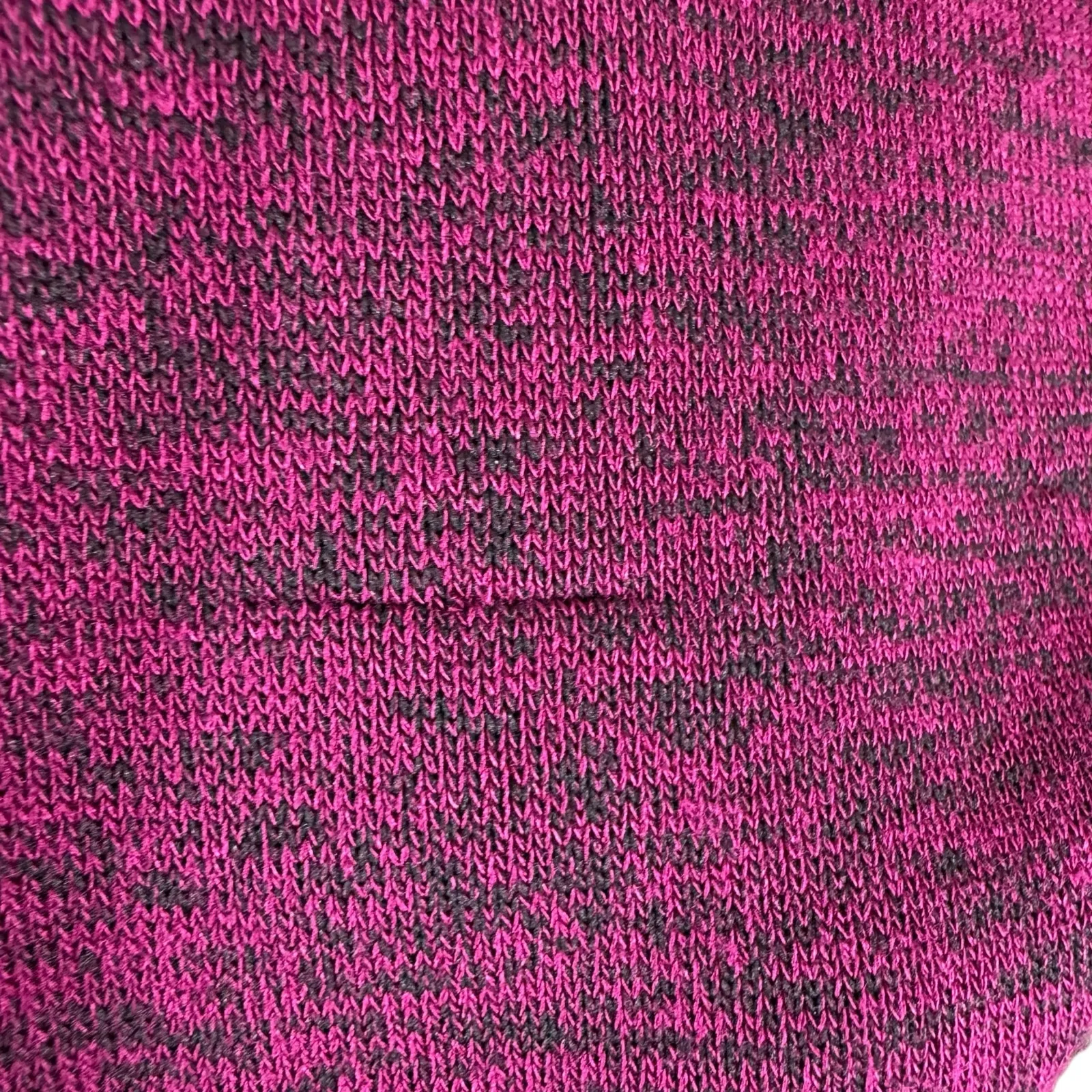 Carmen‎ Marc Valvo Fuchsia Knit Top Large - Image 5