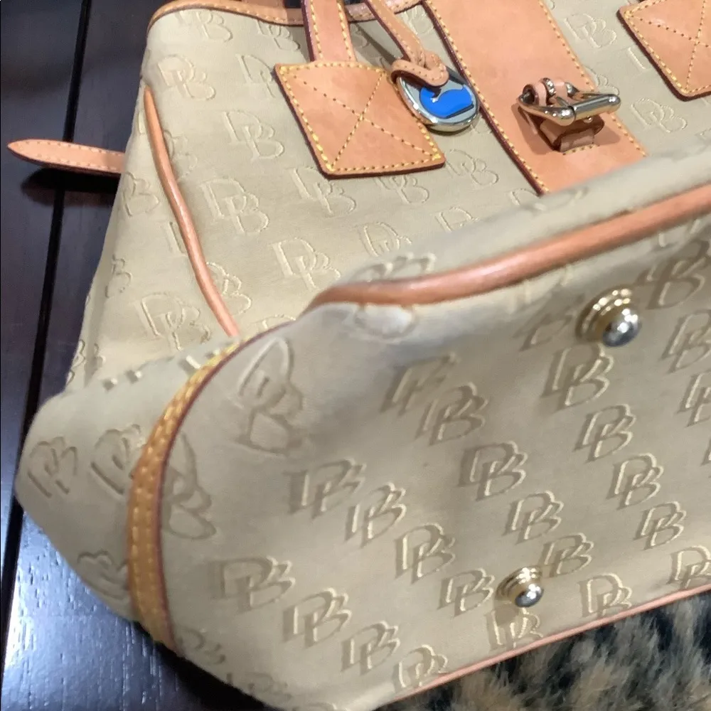 DOONEY AND BOURKE SHOULDER BAG - Image 8