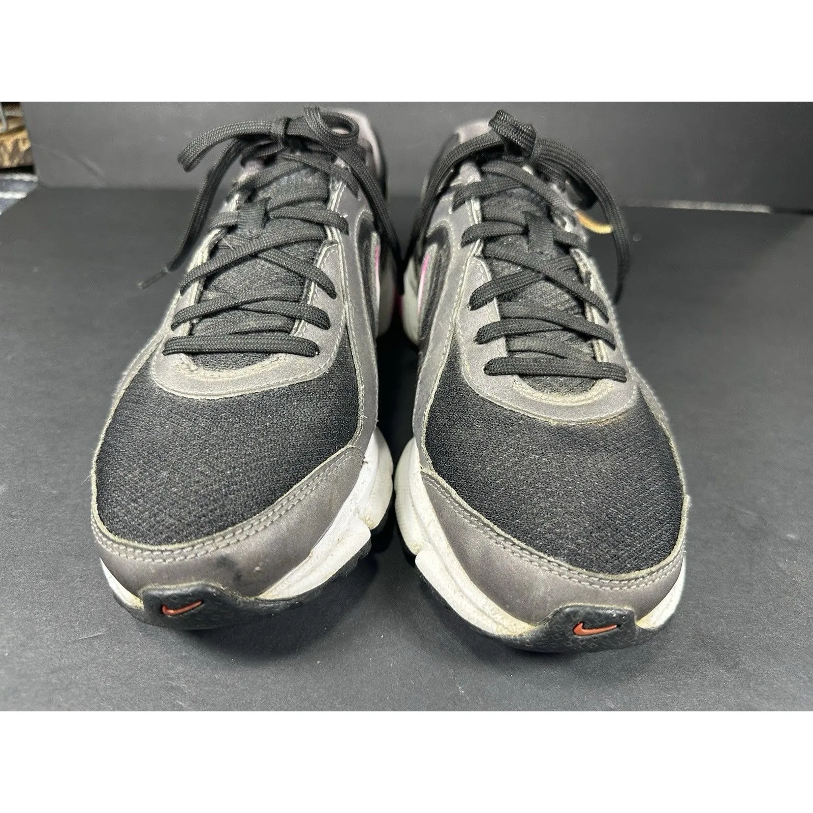 Nike Air Dictate 2 Women's Black Pink Running Shoes Size 8.5 - Image 2