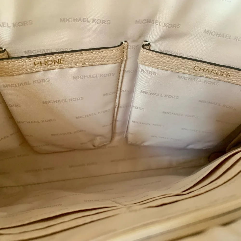 NEW Michael Kors Leather Blush Pink Padded Laptop Case - Image 2