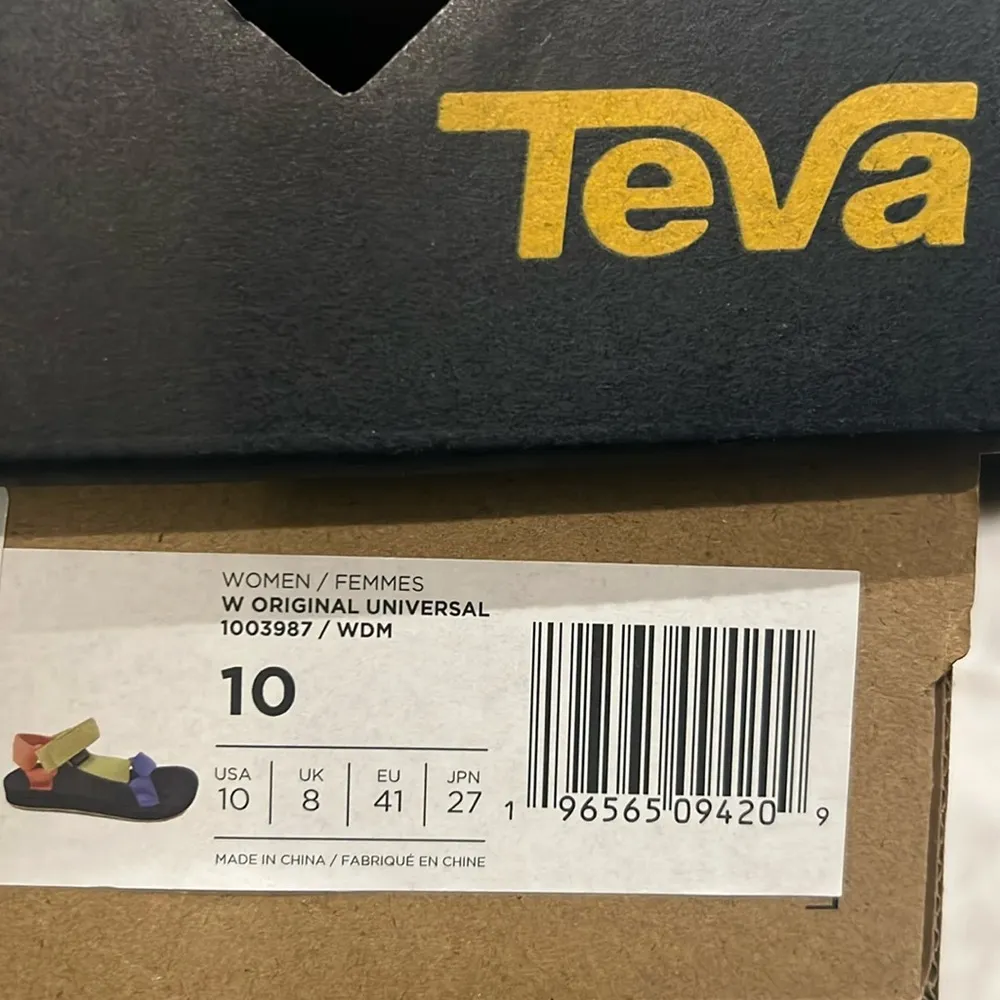 Teva Original Universal Outdoor Sandals, Size 10 New in Box - Image 9