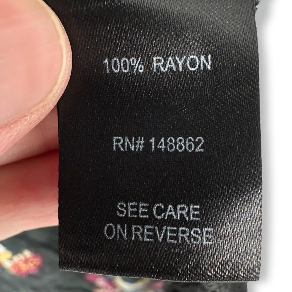 TORRID | Size 1X/2X | 100% Rayon Black Floral Shirttail Kimono Cardigan Duster - Image 6