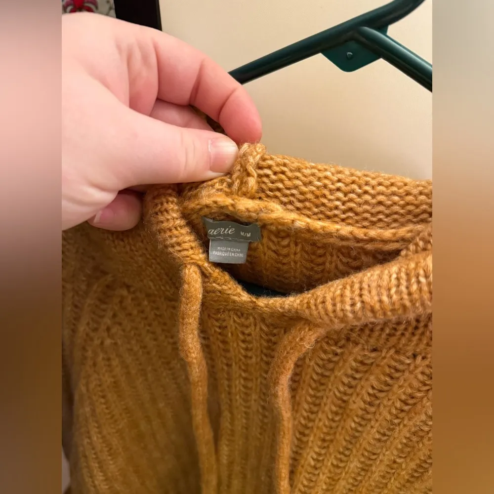 Oversized  Wool Blend Knit Hoodie Size Medium - Image 4