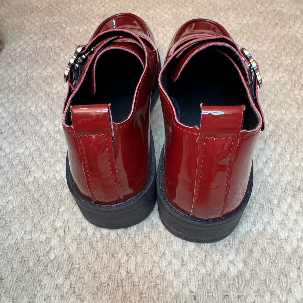 Shiny Red Double Buckle Loafers. Size 9 - Image 5