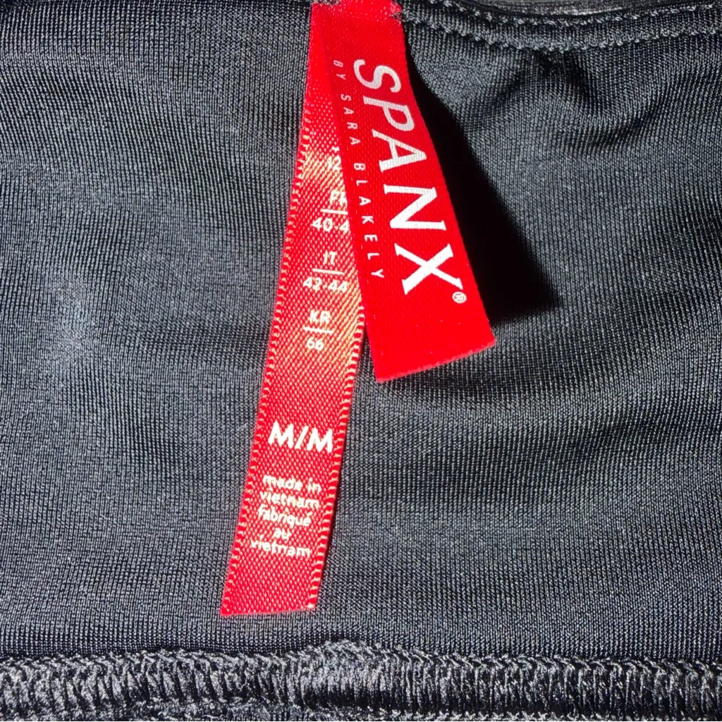 Spanx Black Faux Leather Leggings Tights Pants size Medium - Image 7