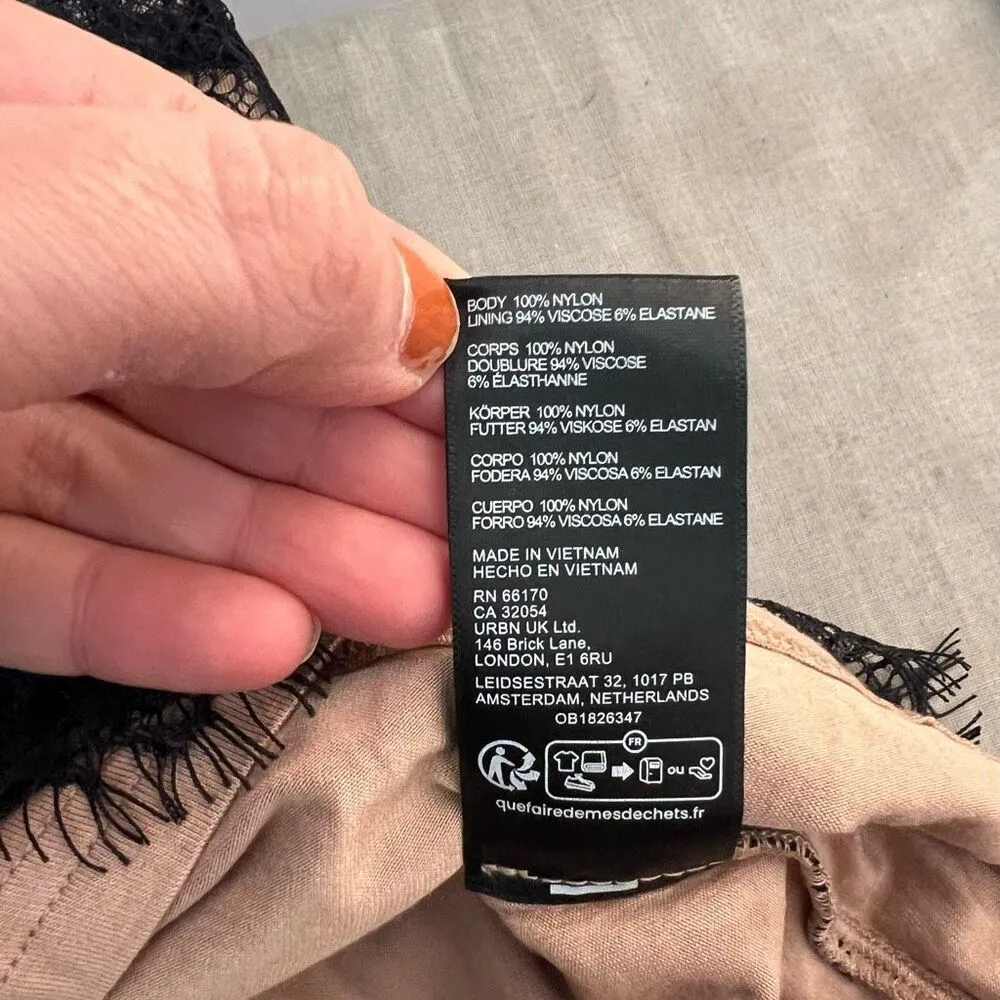 Free people NWT Zoey black lace nude lined ruched mini skirt size 12 - Image 12