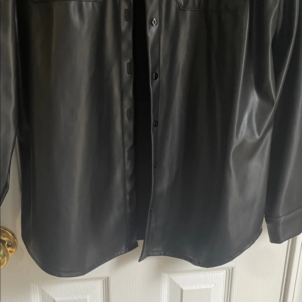 Ellie Bazar Women's Black Faux Leather Jacket Size XL - Image 3