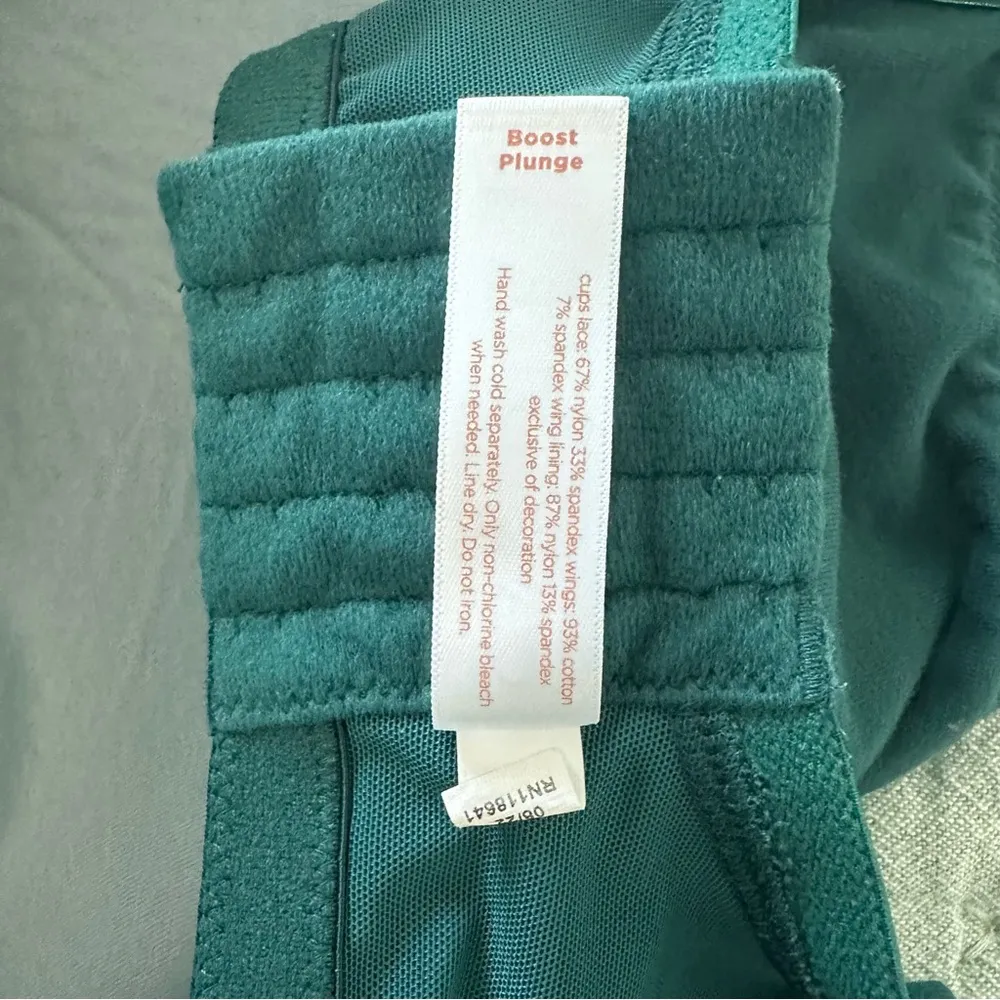 Cacique Modern Lace Covered Lightly Lined Full Coverage Boost Plunge Bra 44DDD - Image 6