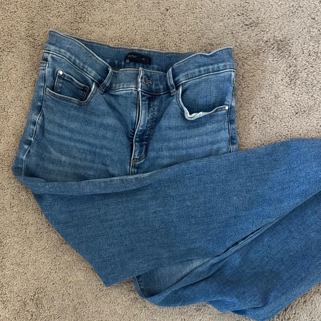 Ann Taylor  Size 8 Women's Flared Jeans - Image 4