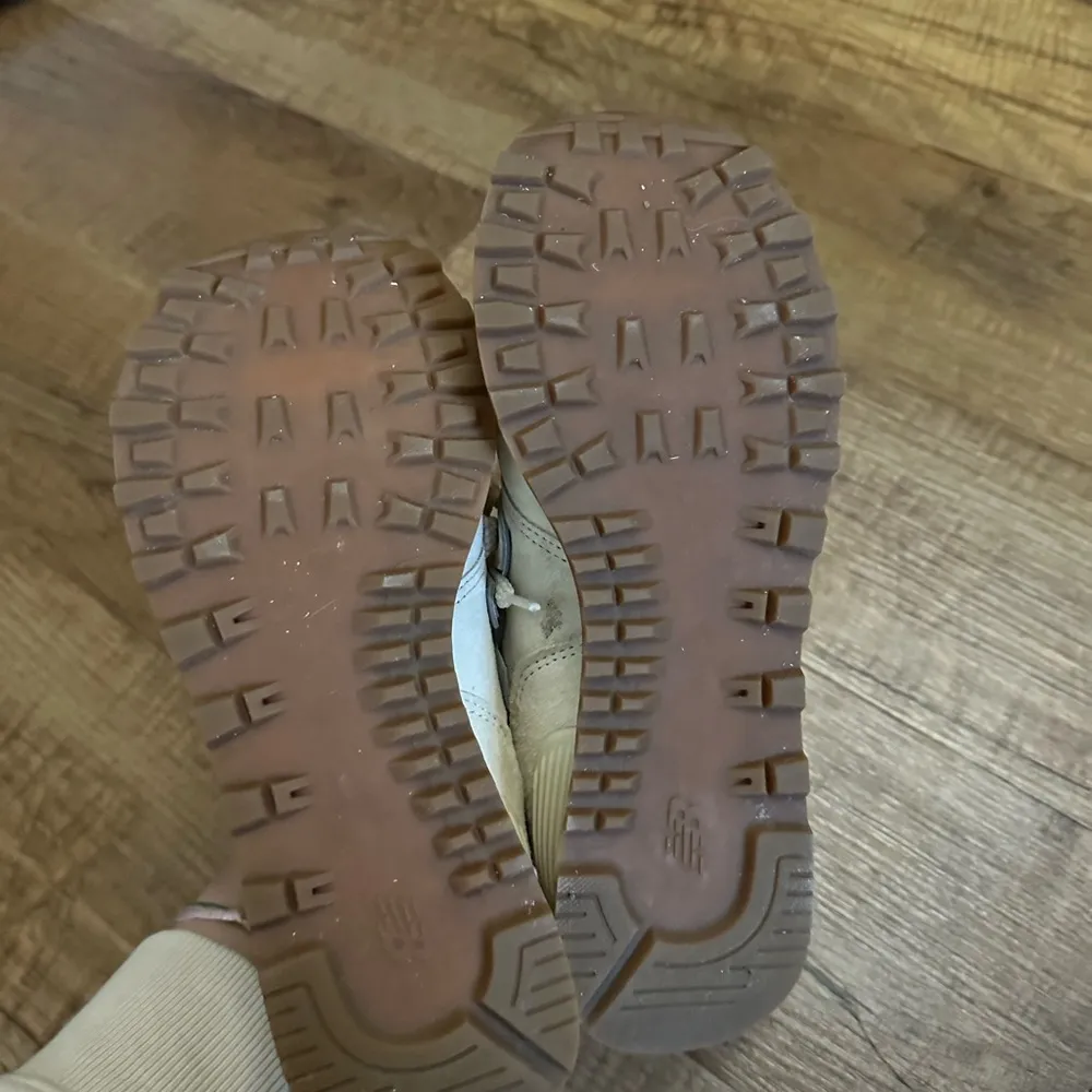 New Balance 574 Cream Sneakers - Image 9