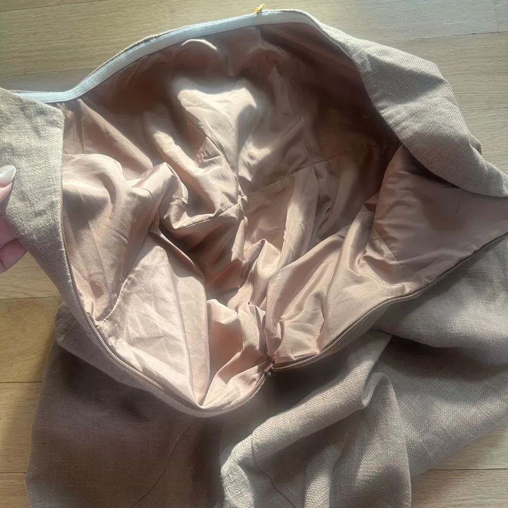 Du Paradis XS Strapless Linen & Cotton Dress in‎ Walnut Tan - Image 5