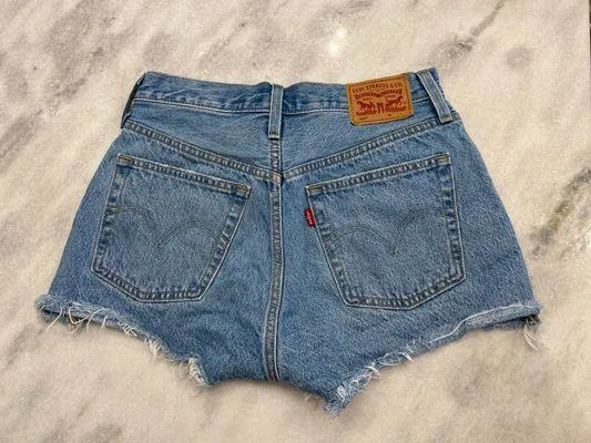 Levi’s Levi 501 Original Women’s Shorts - Image 2
