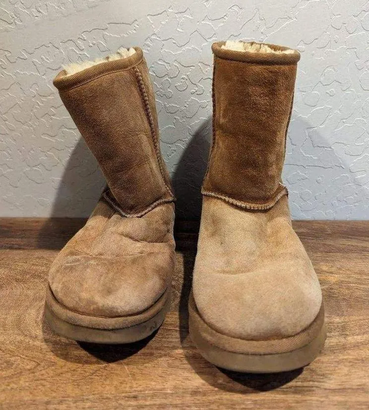 UGG CLASSIC SHORT II Mid-Calf Sheepskin Women’s  Chestnut Boots 1016223  Sz 7 - Image 2