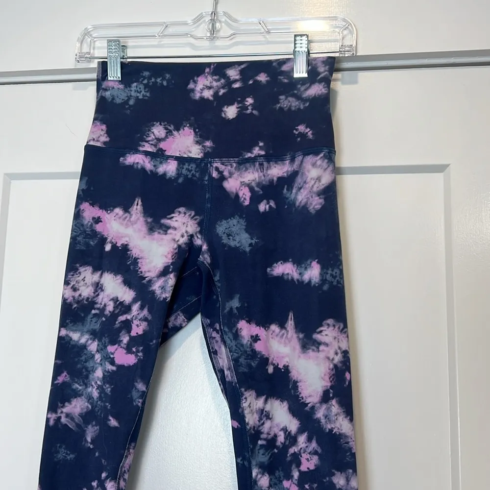 Lululemon Align hi-rise Tie-Dye Leggings - Pink and Blue size 6. - Image 8