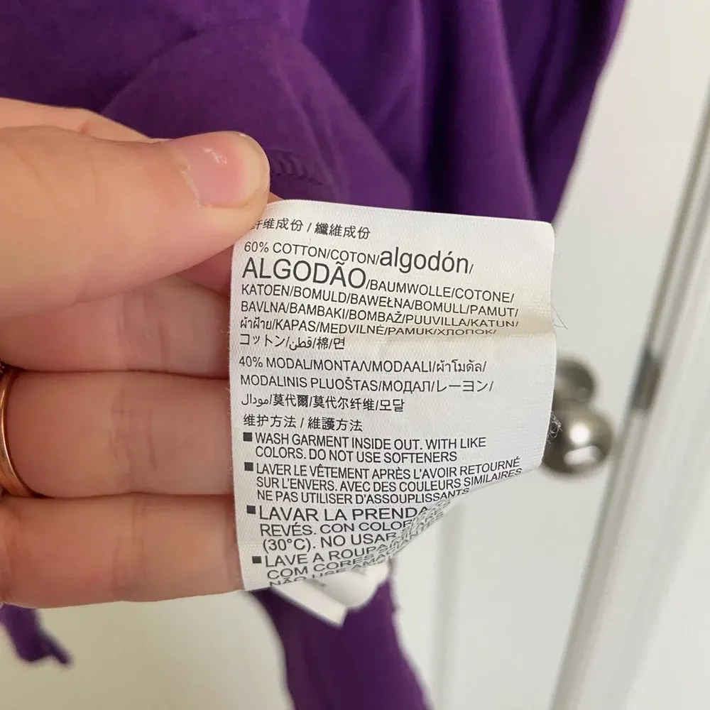 EUC | Under Armour women’s long sleeve heat gear‎ purple decal tshirt — XL - Image 5