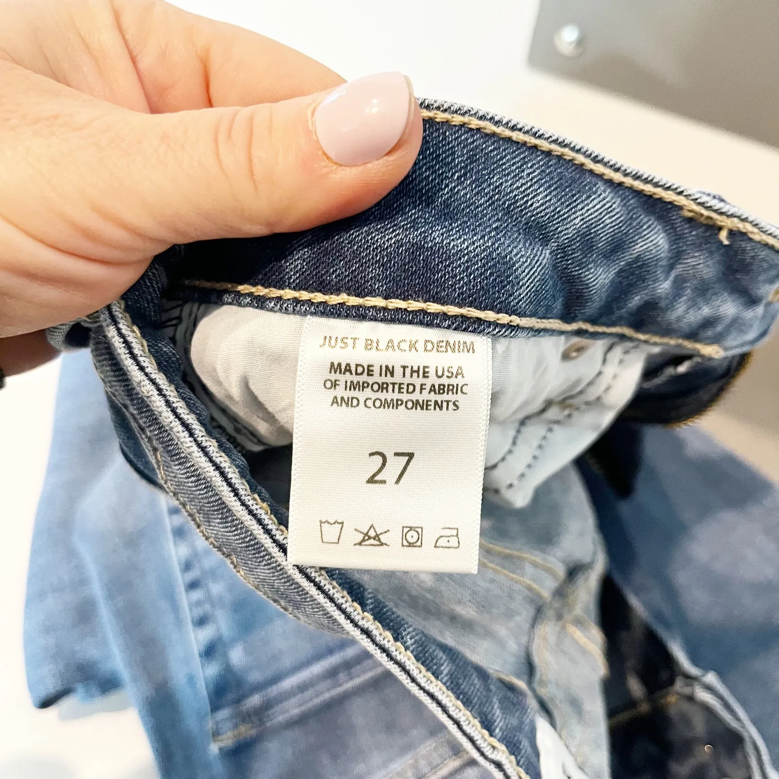 Just Black Denim Mid Rise Fall Flare Raw Hem Jeans Medium Wash Blue 27 - Image 4