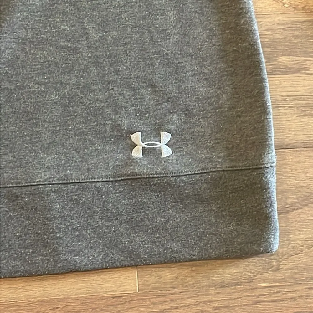 Under Armour Grey Crewneck Sweatshirt - Size M - Image 3