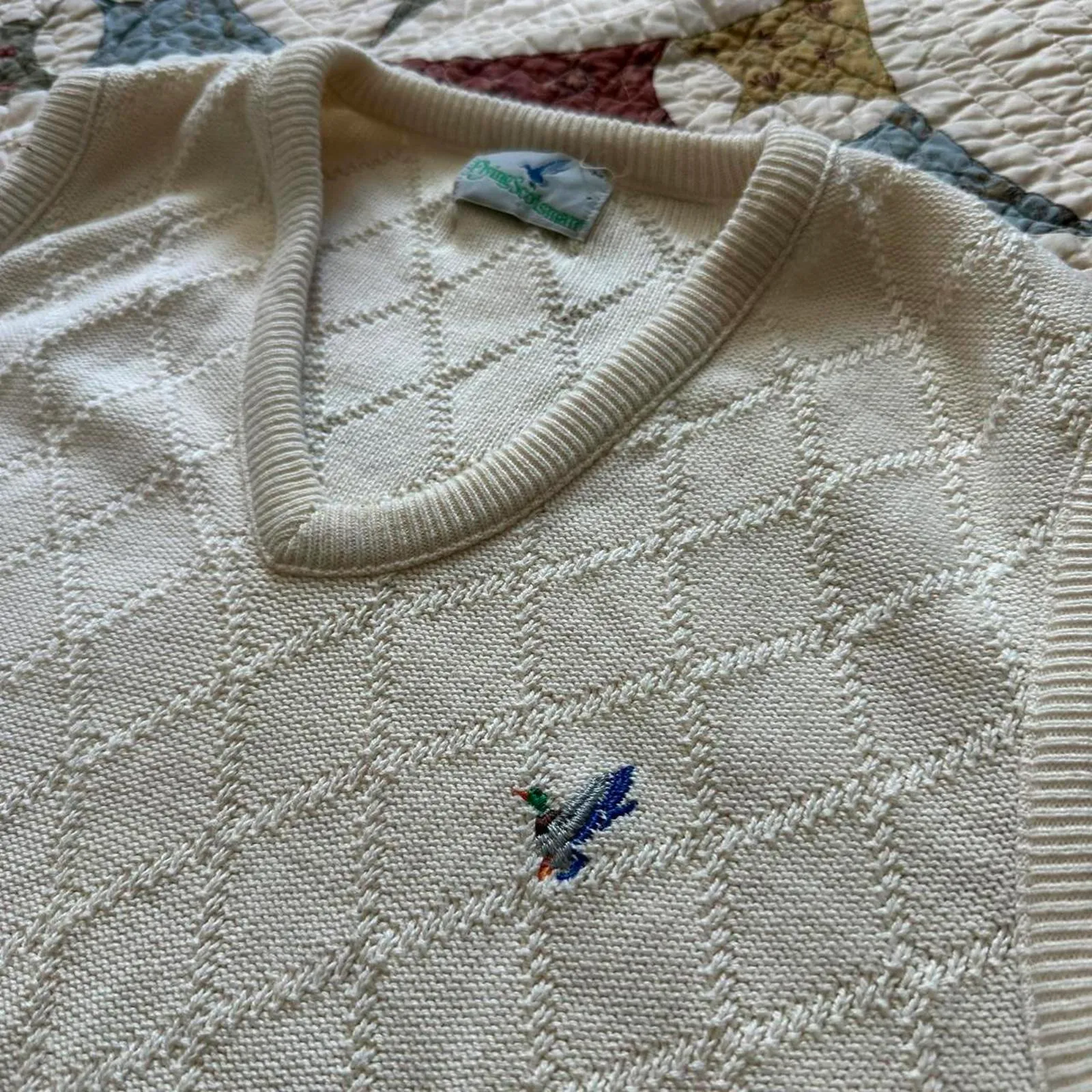 Vintage duck embroidered white cotton cottagecore granola vest - Image 3