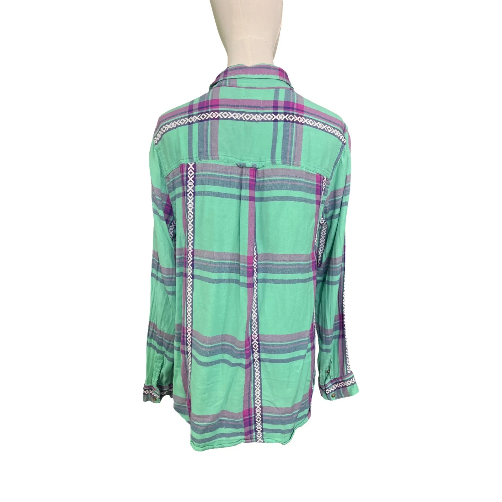 American Eagle Vintage Boyfriend Green Purple Plaid Embroidered Shirt Size L - Image 5