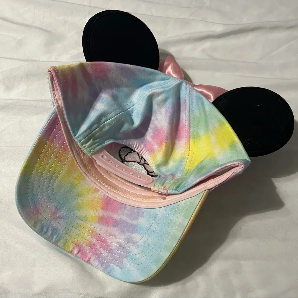 Disney Adult Minnie Sassy Bow Tie Dye Ear Hat - Image 8