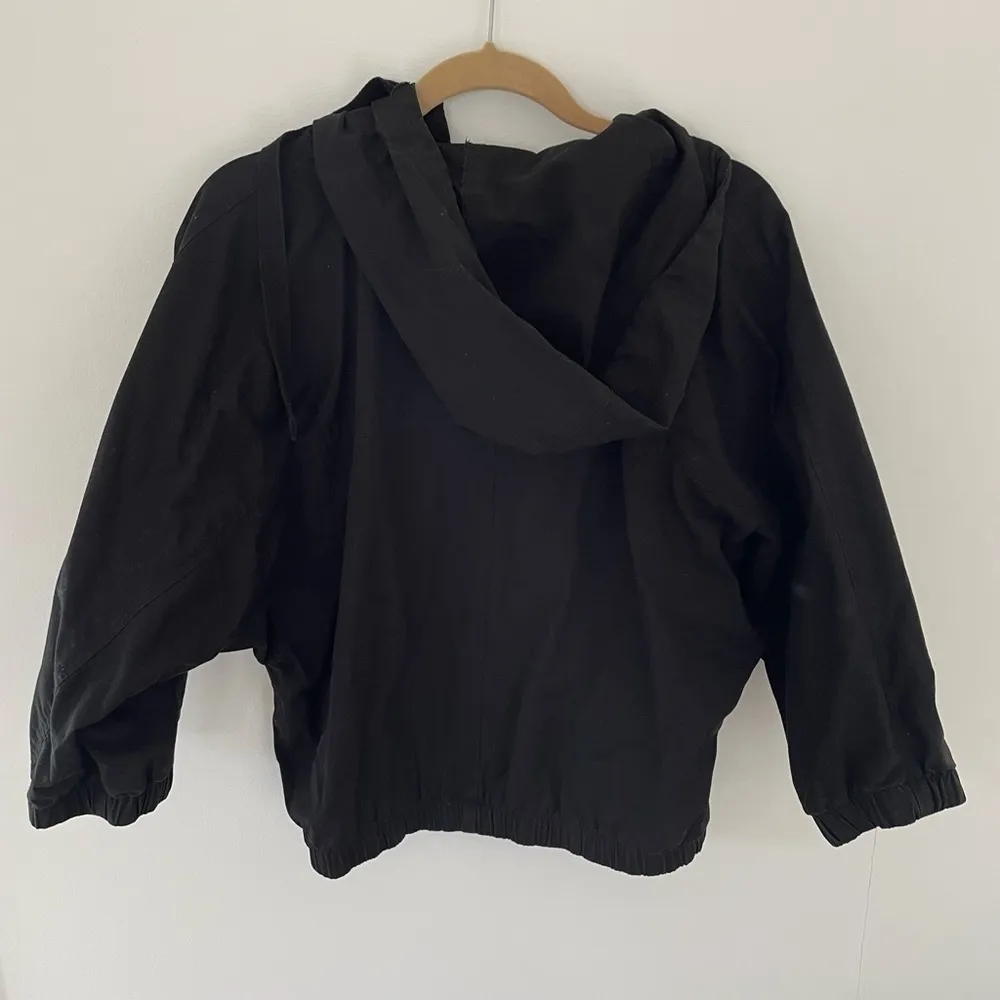 Roxy  ZIP UP JACKET cropped 3/4 sleeve’s size large - Image 7