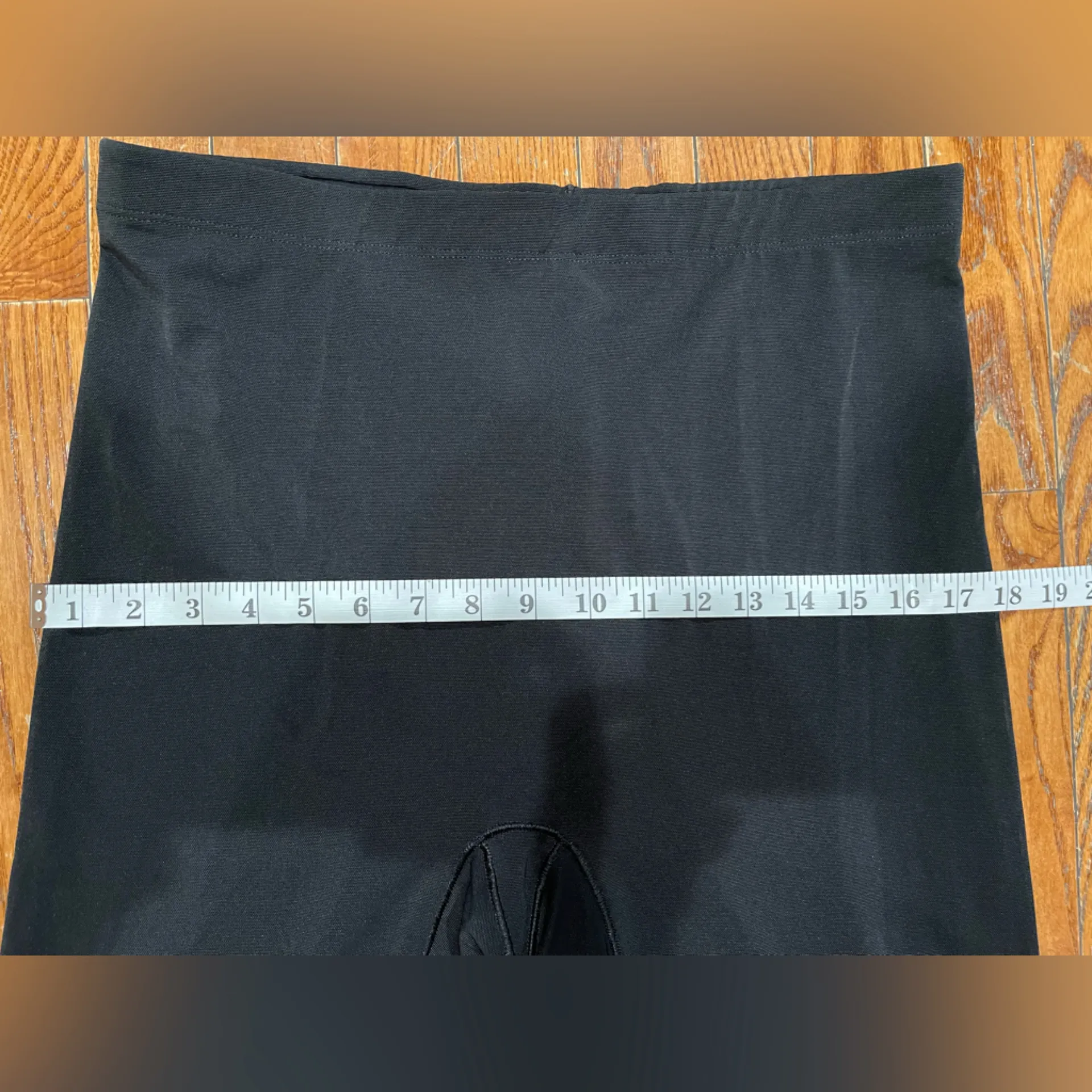 YITTY  Classic Black Leggings - Image 4