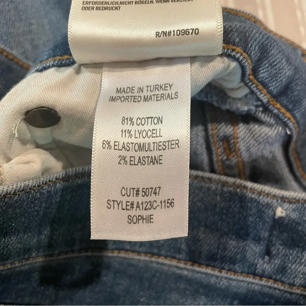 Sophie Mid Rise Ankle Skinny Jeans in Tame 25 - Image 7