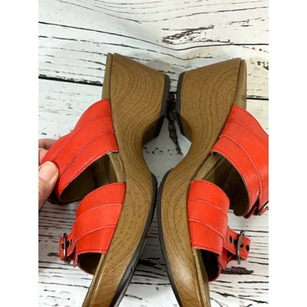 Women's Dansko Red Leather Sandals Size 38 - Image 3