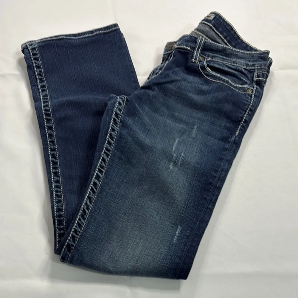 BKE Boot Cut Blue Jeans with Classic Indigo Wash - Image 2