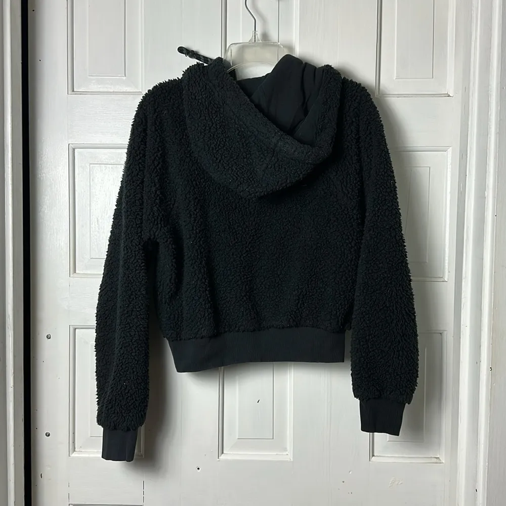 Lululemon quarter zip Sherpa hooded kangaroo pocket Size 4 - Image 7