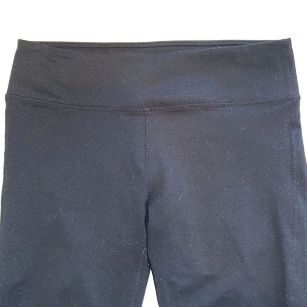 Fabletics Gisela capri black cropped leggings mesh back pocket wide waistband S - Image 8