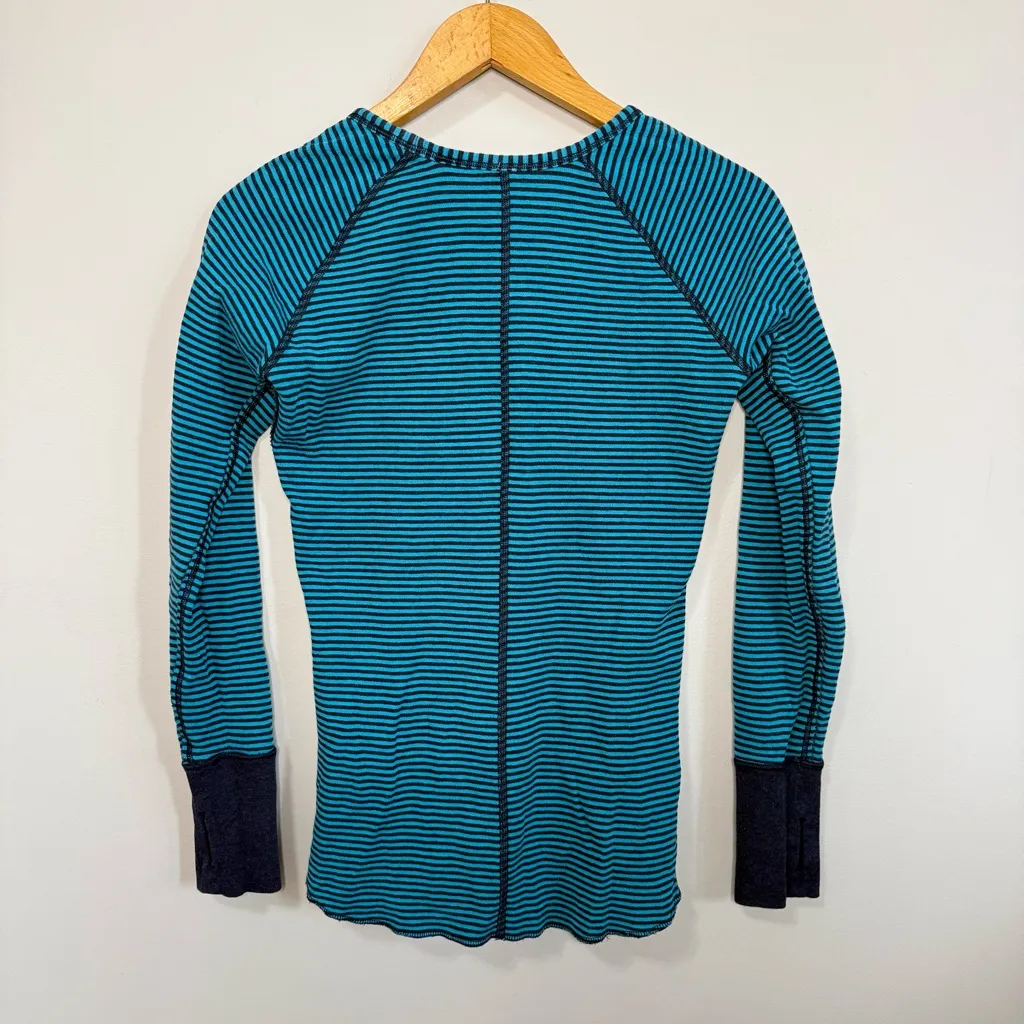 Lululemon Athletica Teal Navy Reversible Open Your Heart Striped Long Sleeve | 6 - Image 3