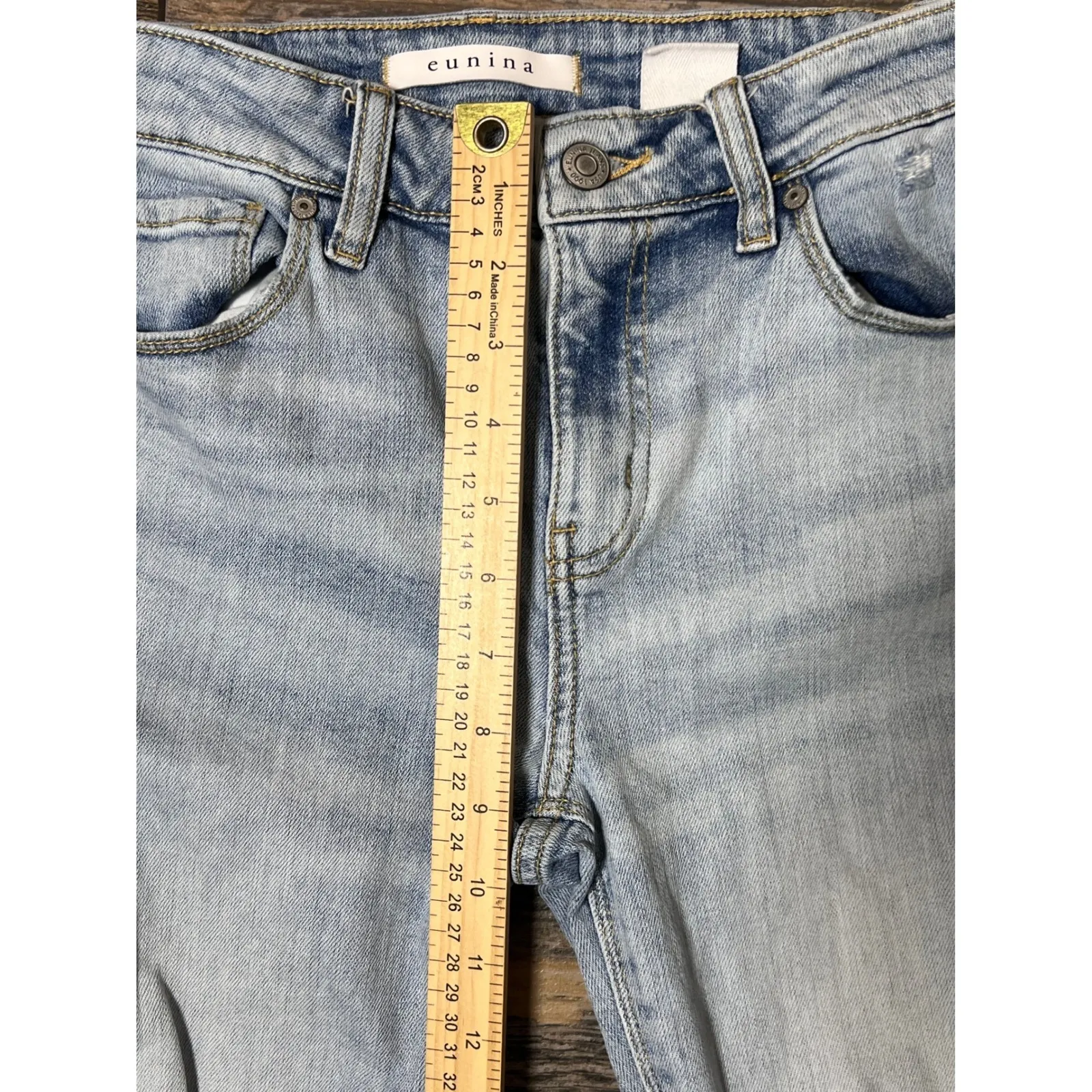 Eunina Frankie Mid Rise Girlfriend Jeans Light Wash Distressed Size 1 Ripped - Image 6