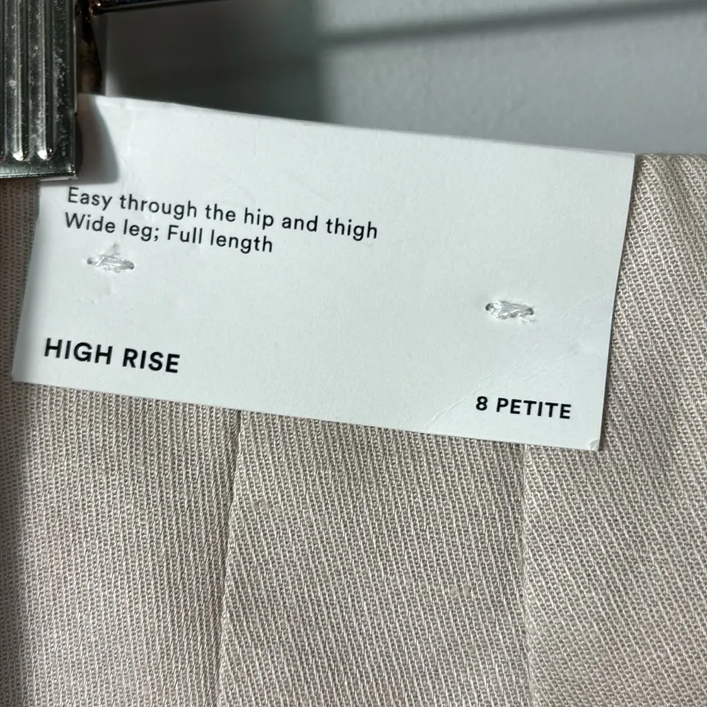 NWT Ann Taylor high rise, wide leg full length pant size 8 Petite. linen - Image 3