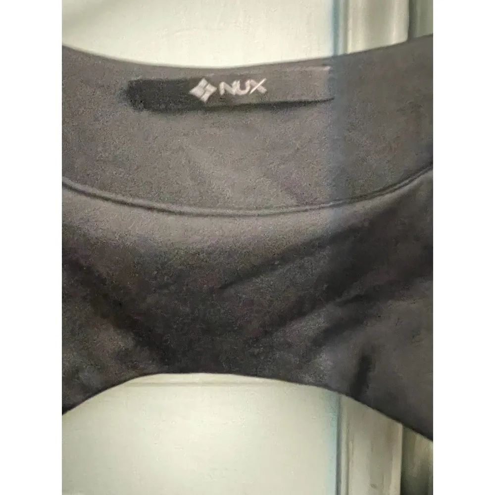 NUX NWT Cut Out Tank Sz Small Athletic Gym Workout Yoga Athleisure Black - Image 2
