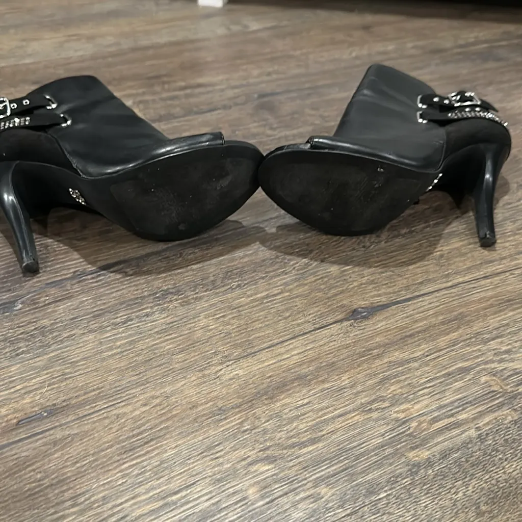 Rock n republic size 8 heeled booties - Image 4