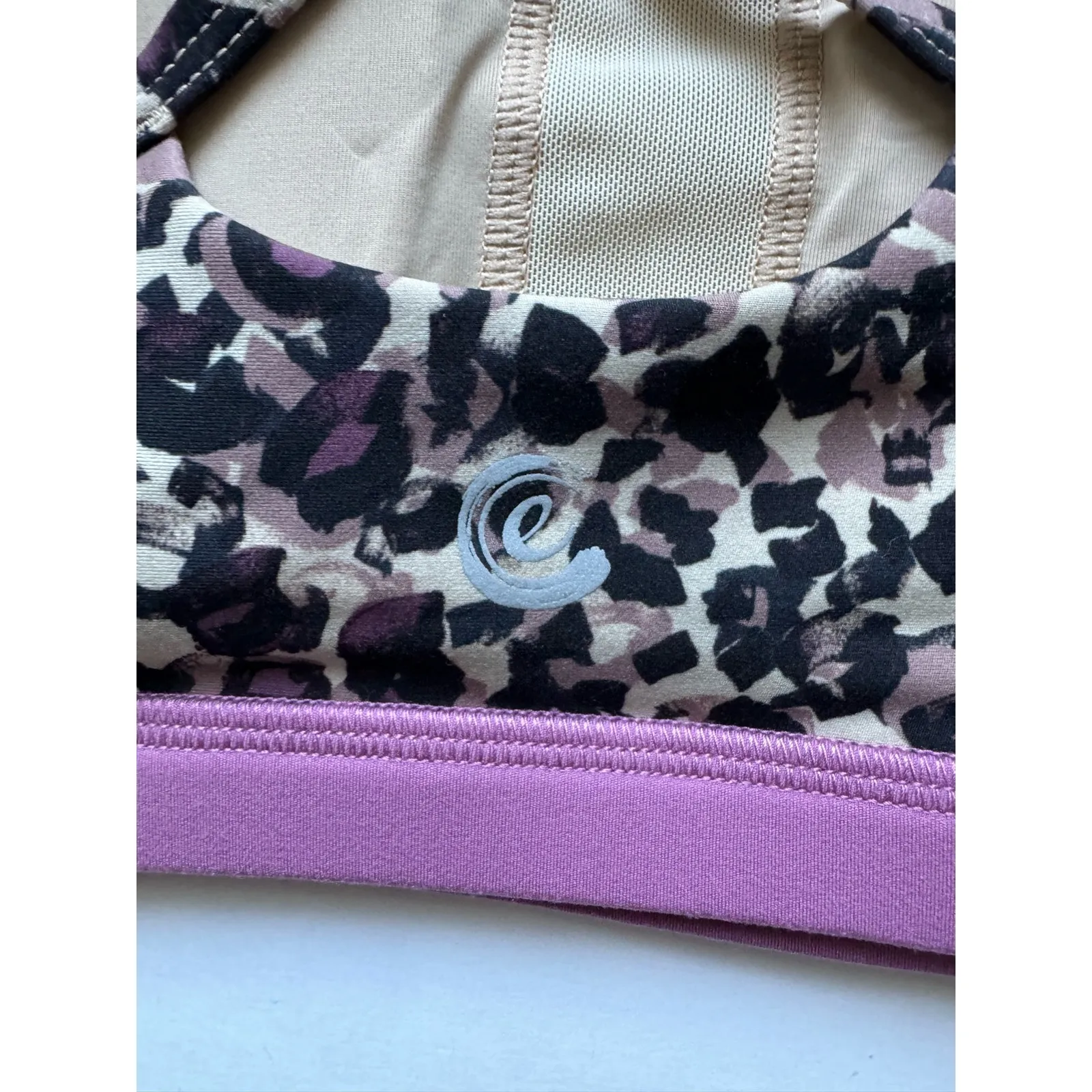 NWT Johnny Was Cross Back Sports Bra in Cheetah Print Sz S - Image 4