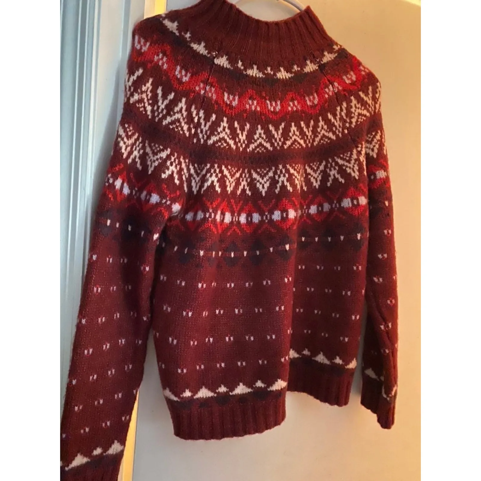 American eagle red tuleneck isle sweater medium - Image 2