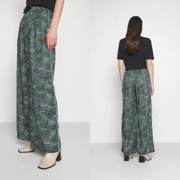 NWT SCOTCH AND SODA Eleni Wide Leg Printed Green Pajama Pants Sz L - Image 2