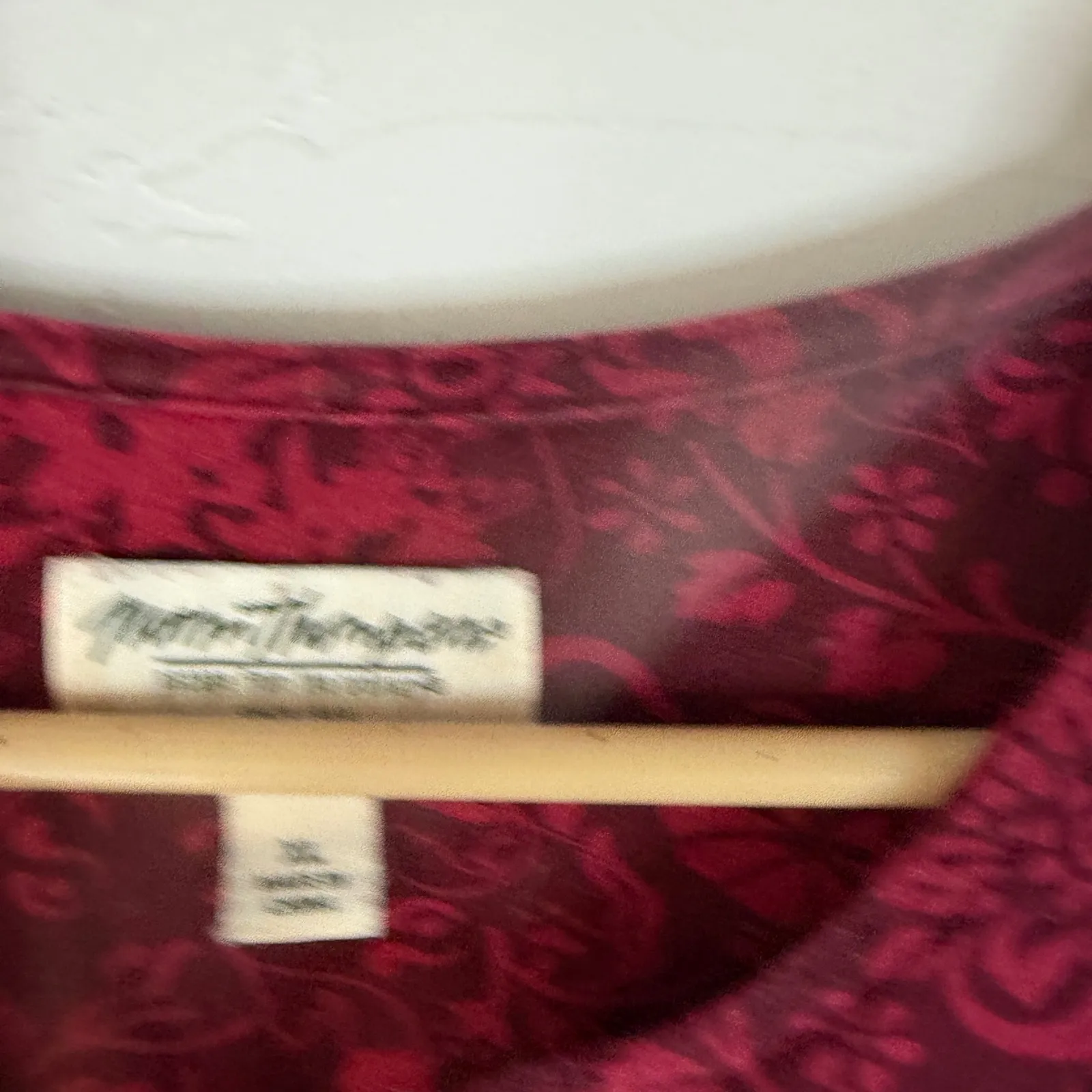 Norm Thompson Women's Burgundy Floral Beaded Neckline 3/4 Sleeve Top XL Red - Image 3